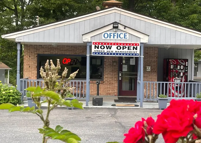 Hotel: Pennswoods Inn